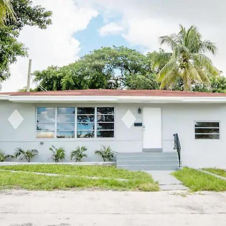 Modern 5 Bedroom Miami Home 15 Min To The Beach 외부 사진